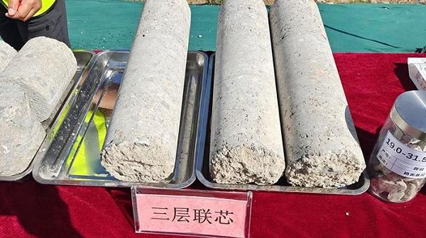 inspect-asphalt-mixing-technology-hexin-expressway_3